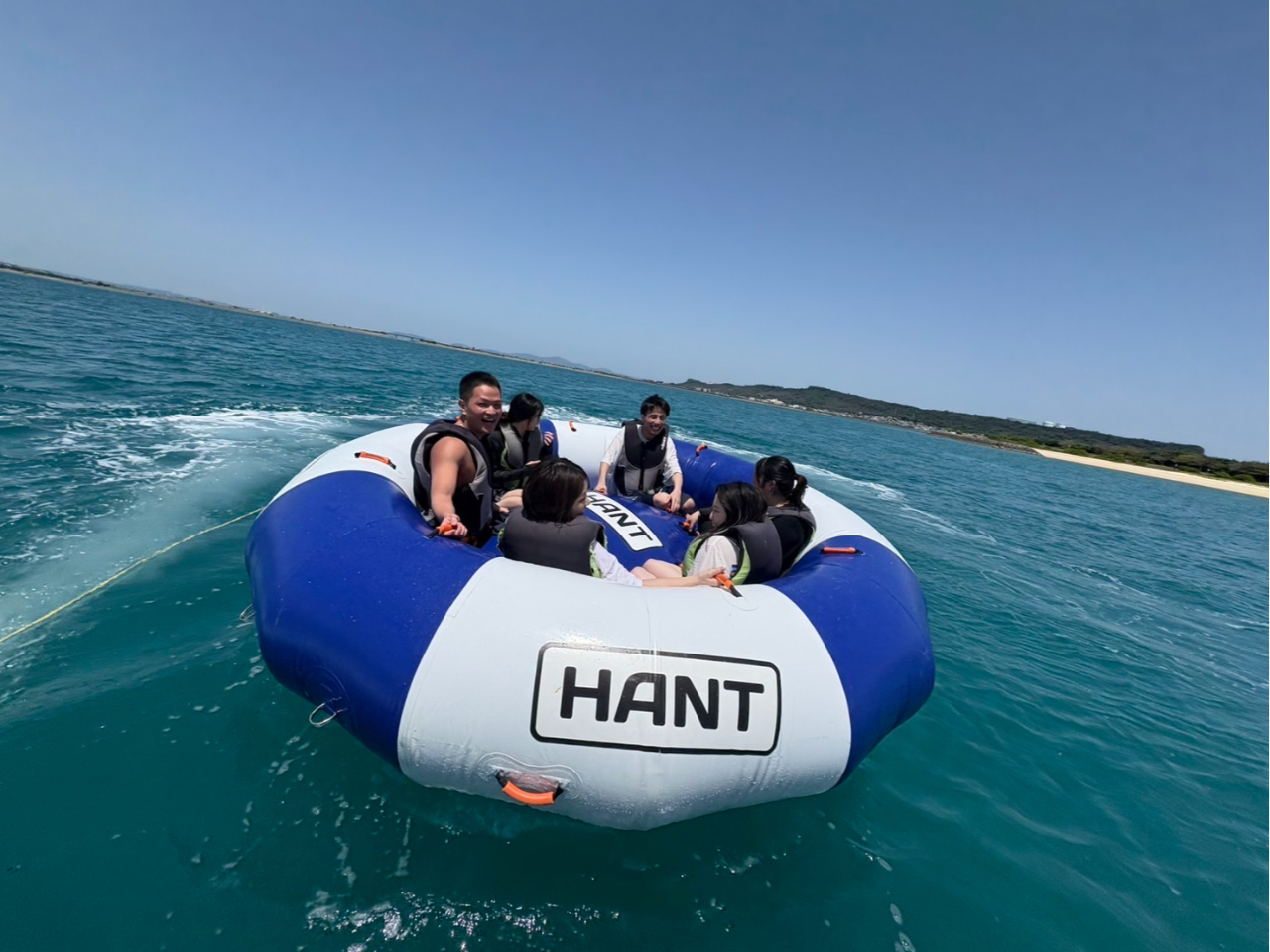 nP[i5lj ւɍď^CvI܂ŗ̒ɔэނ悤ȃn[hChIO[vŊy߂唗̓ANeBreBI