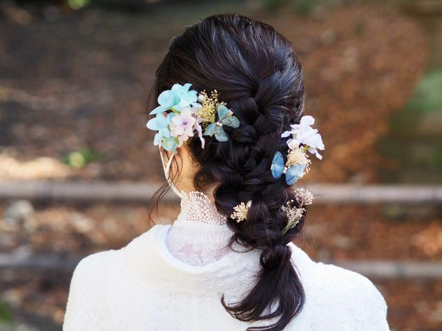 女性はヘアーセットと髪飾りもプランに含まれているので追加料金なし!髪飾りは何個つけてもOKです♪