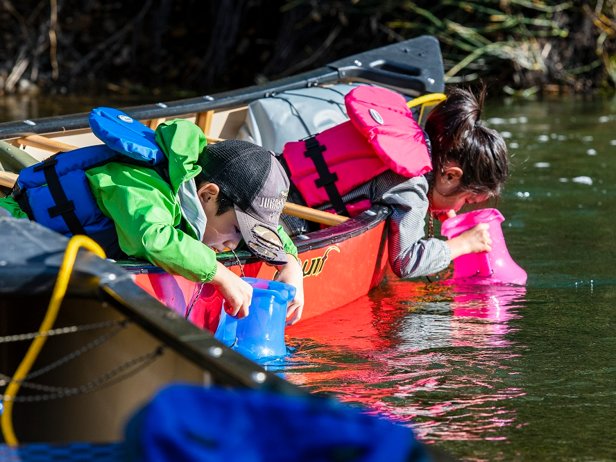 水中眼鏡で川の中を探索!