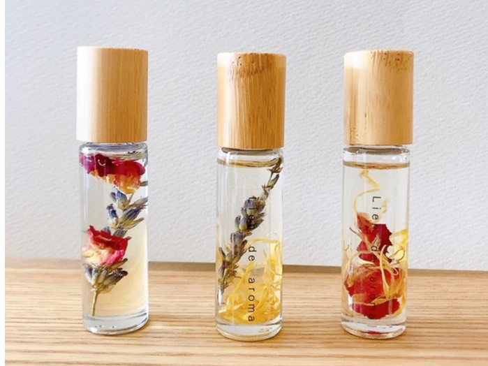 VR̃zzoICx[XɂAێł郍[ItOX