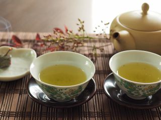 煎茶を心をこめて淹れる。