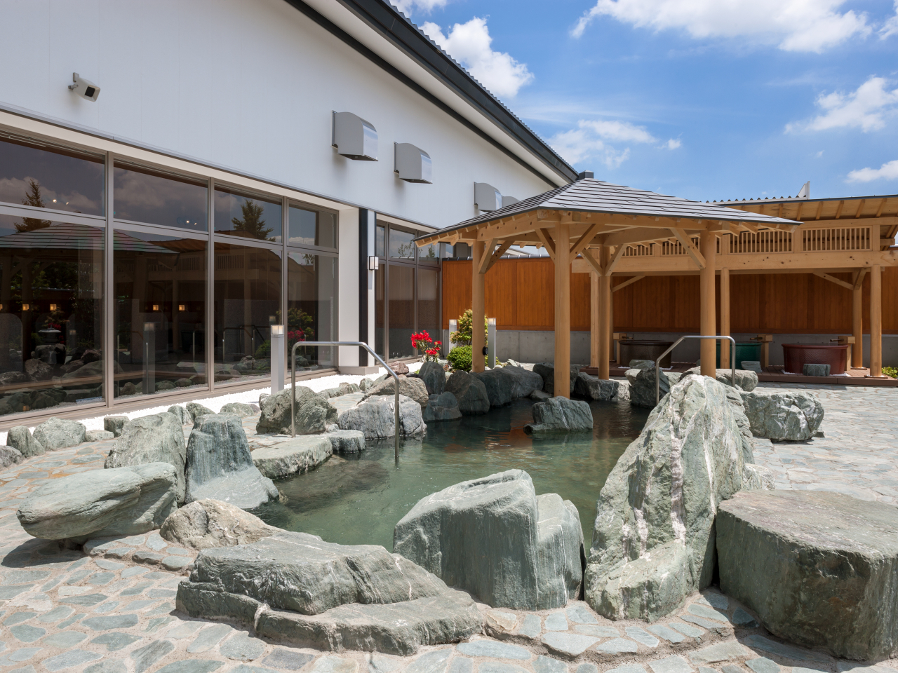 《最大18%割引》天然温泉「美肌の湯」【入浴コース】入館料&江戸遊名入れタオル&...