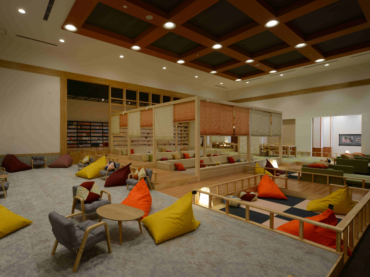 2K̑傫ȋxeŃSSt[hN{[hQ[Ȃǂy߂܂I