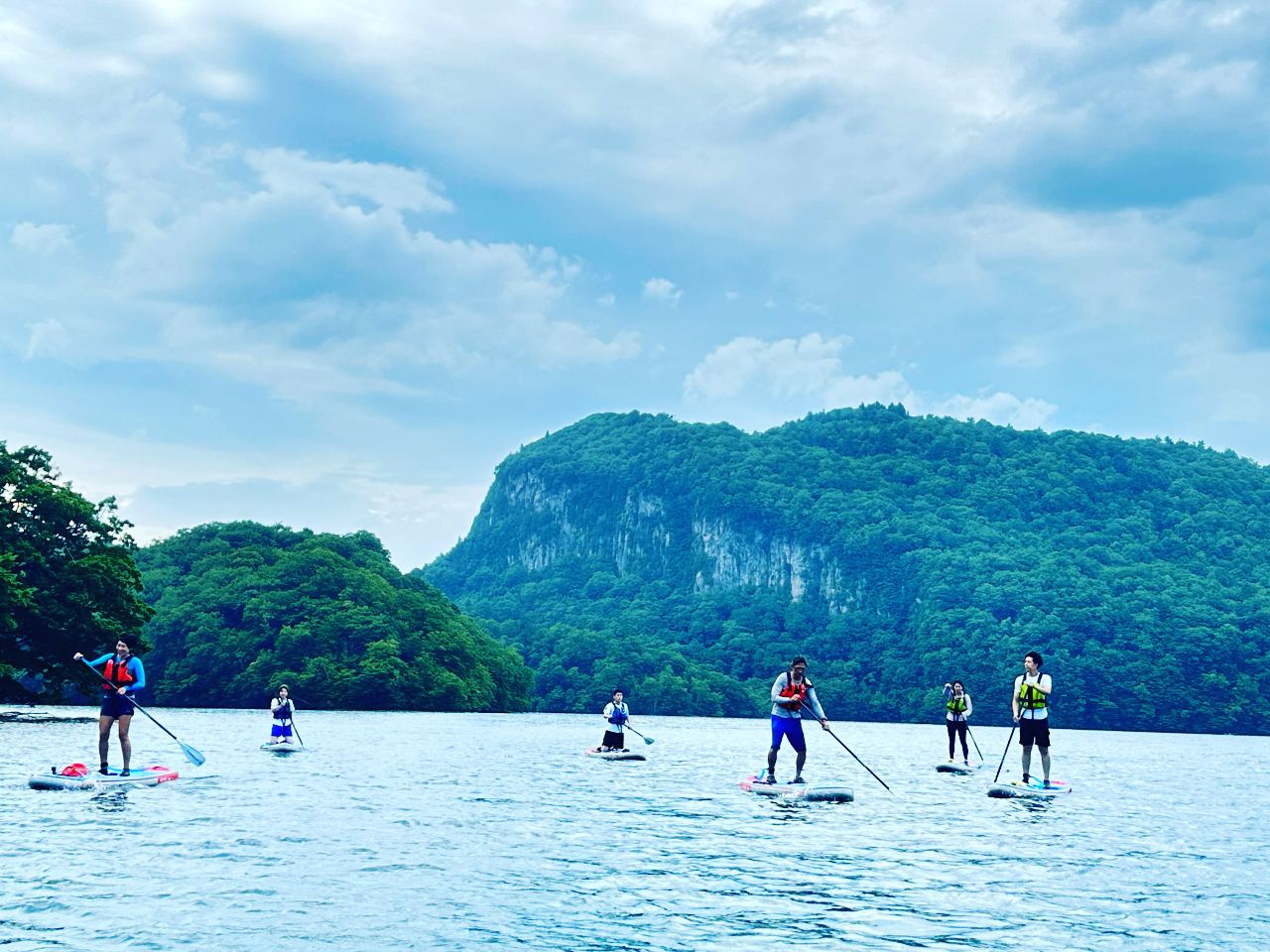 ���Ζʂ̃Q�X�g���m�ł��݂�Ȓ��ǂ������ł܂��I