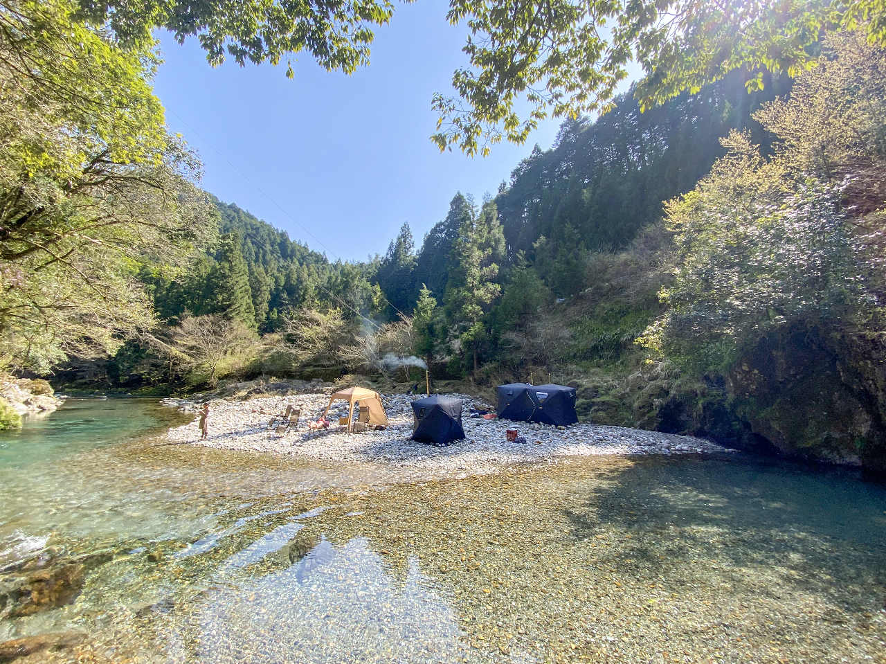 ��̂����炬�ƒ��̐��B���ɂ͉����Ȃ��閧�̏ꏊ�ŁA�S�䂭�܂Ŗ����̎��Ԃ����߂�����������