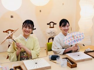 姫和傘作り体験にお越しになられたお客様♪着物での来店も大歓迎です☆