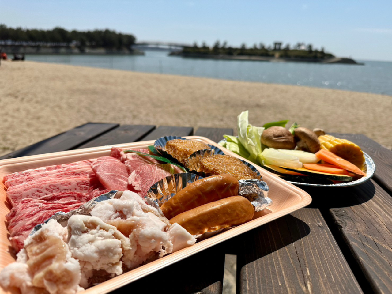 写真はレギュラーセットのイメージ(2人前)