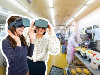 VRゴーグルを着用して広島の工場内を見学!360°見渡しながら見学をお楽しみください!