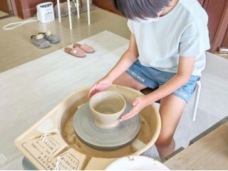 人気の電動ろくろ体験。1度は体験してみてください♪