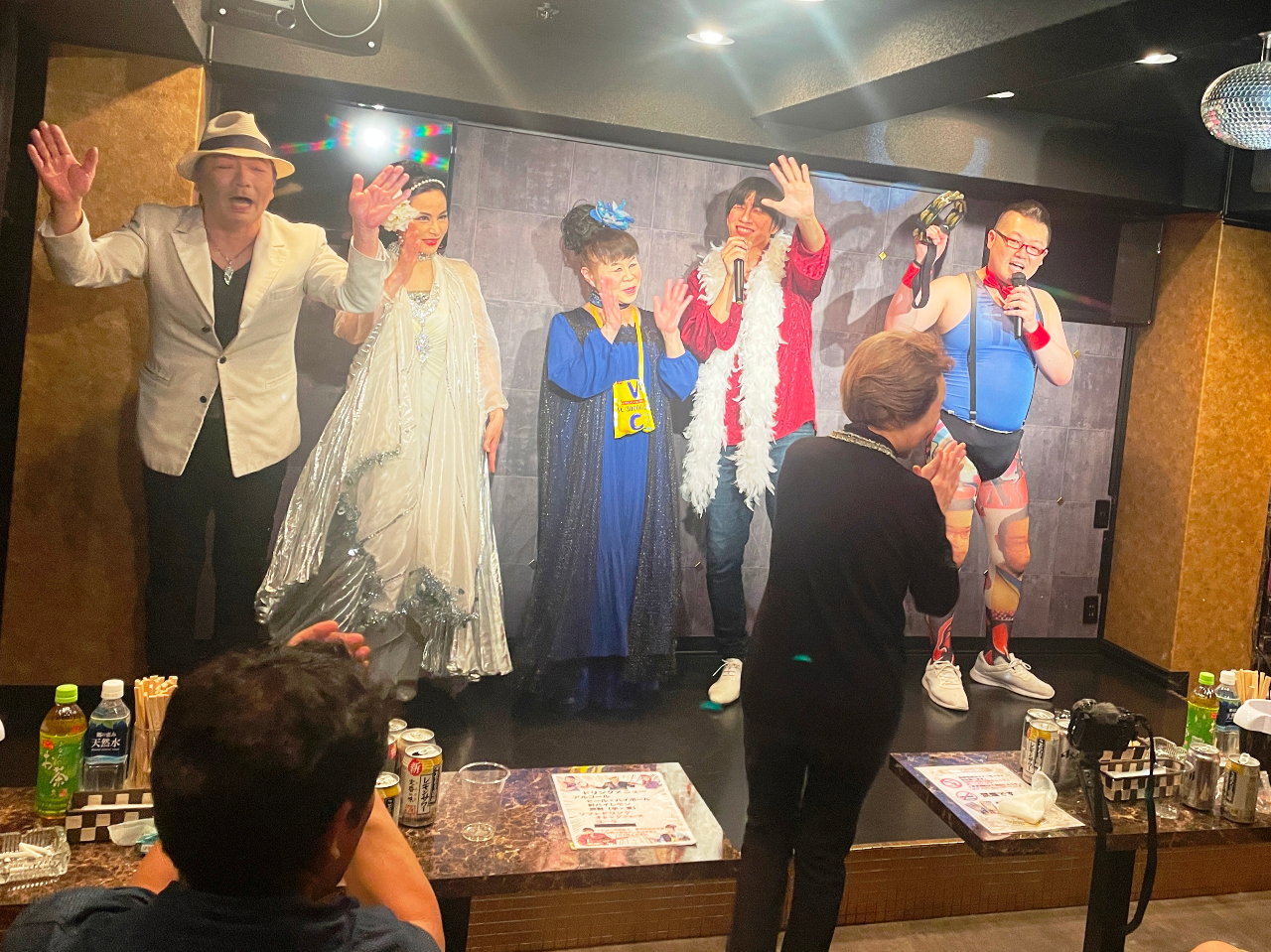 ものまねショーで大爆笑☆素敵な夜をお過ごしください!