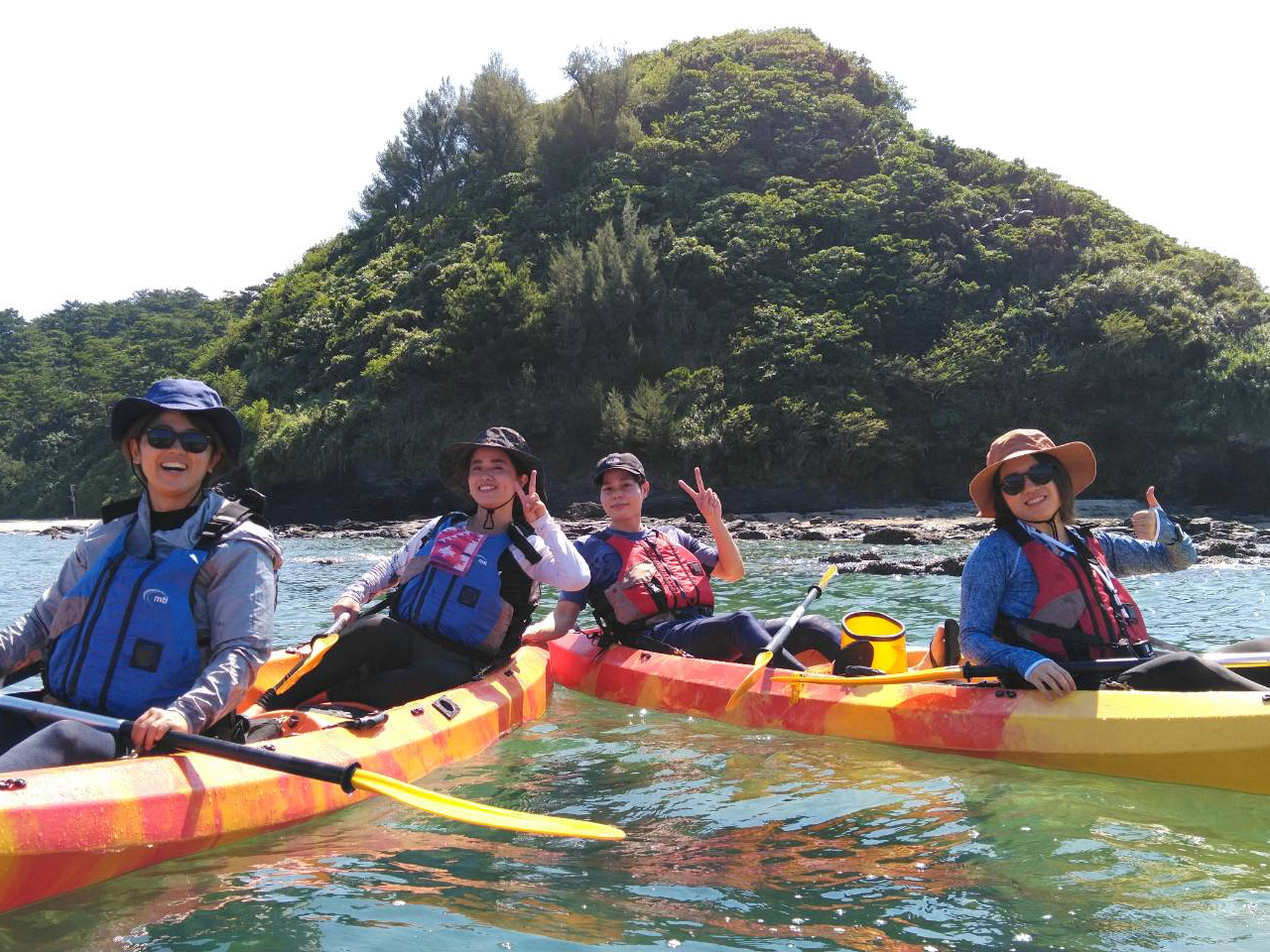 ○やんばる○【沖縄北部／宮城島一周シーカヤックツアー】少人数制