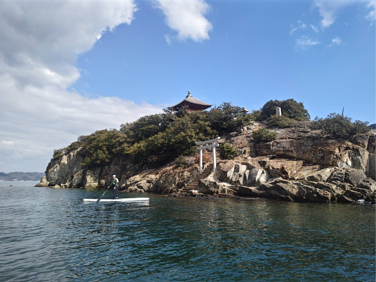 普段行けない島を回ってクルージング♪