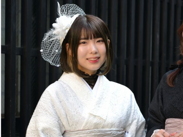 トーク帽、レース着物、レースインナーはオプションです