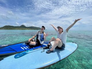 透明な海の上で、笑顔あふれる贅沢時間!初めてでも安心して楽しめます。