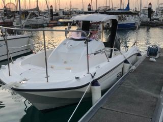 大人4人がゆっくり座れる大きさです!