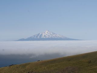 桃岩知床コースから見た利尻岳