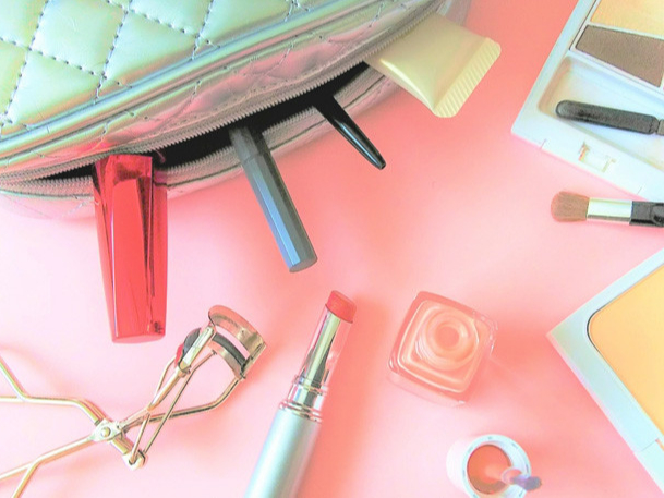 コスメ選びに迷ってしまう、歳をかさねて今までのメイクが似合わない、メイク初心者さんなど…ぜひいらしてください!マルっと解決いたします!