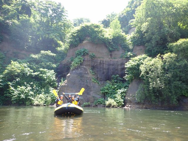 ネイチャーライン:【コスパ最強】ニセコ尻別川でラフティング体験!<写真・動画、無料プレゼント>