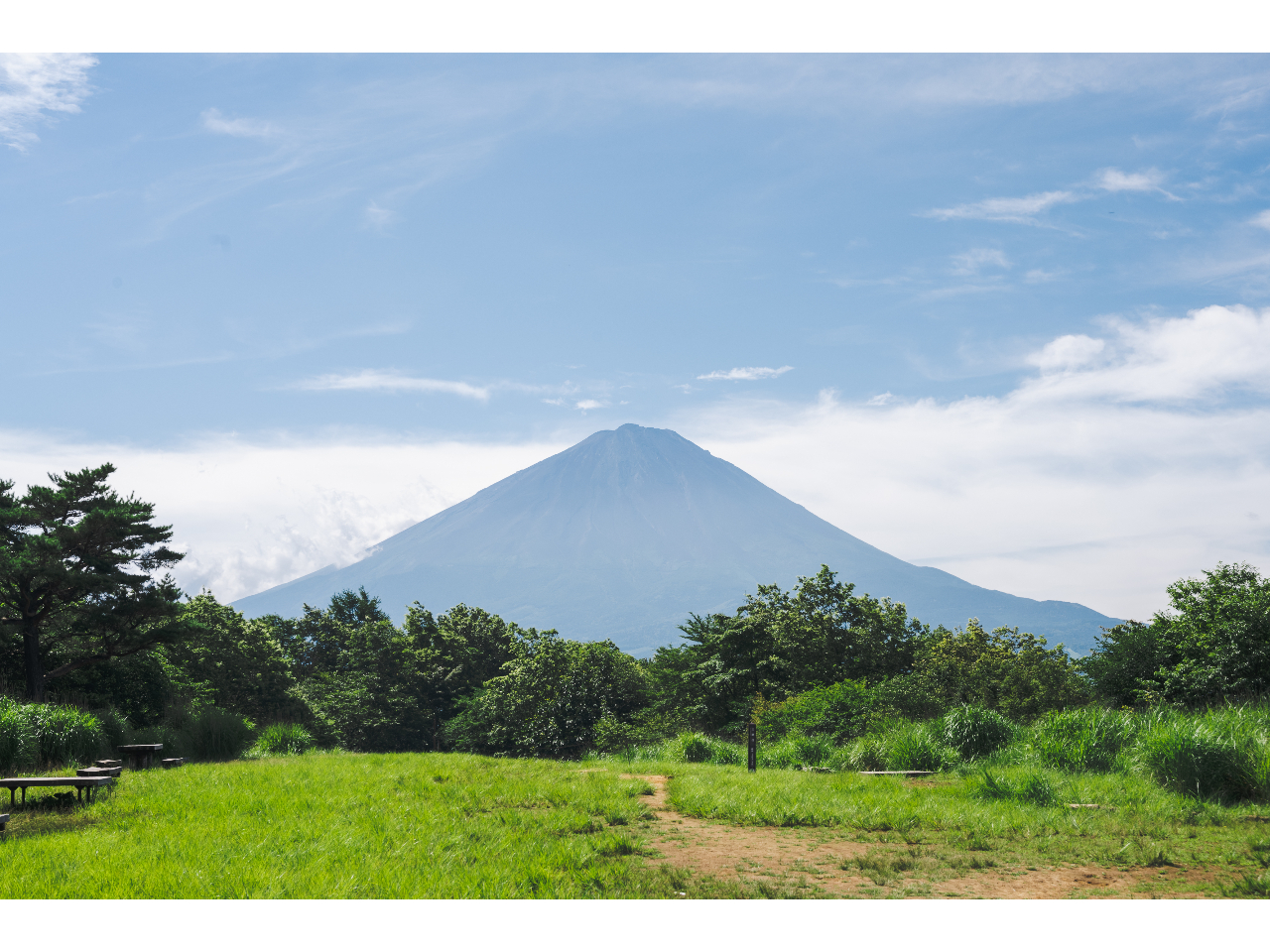 三湖台の山頂からの富士山