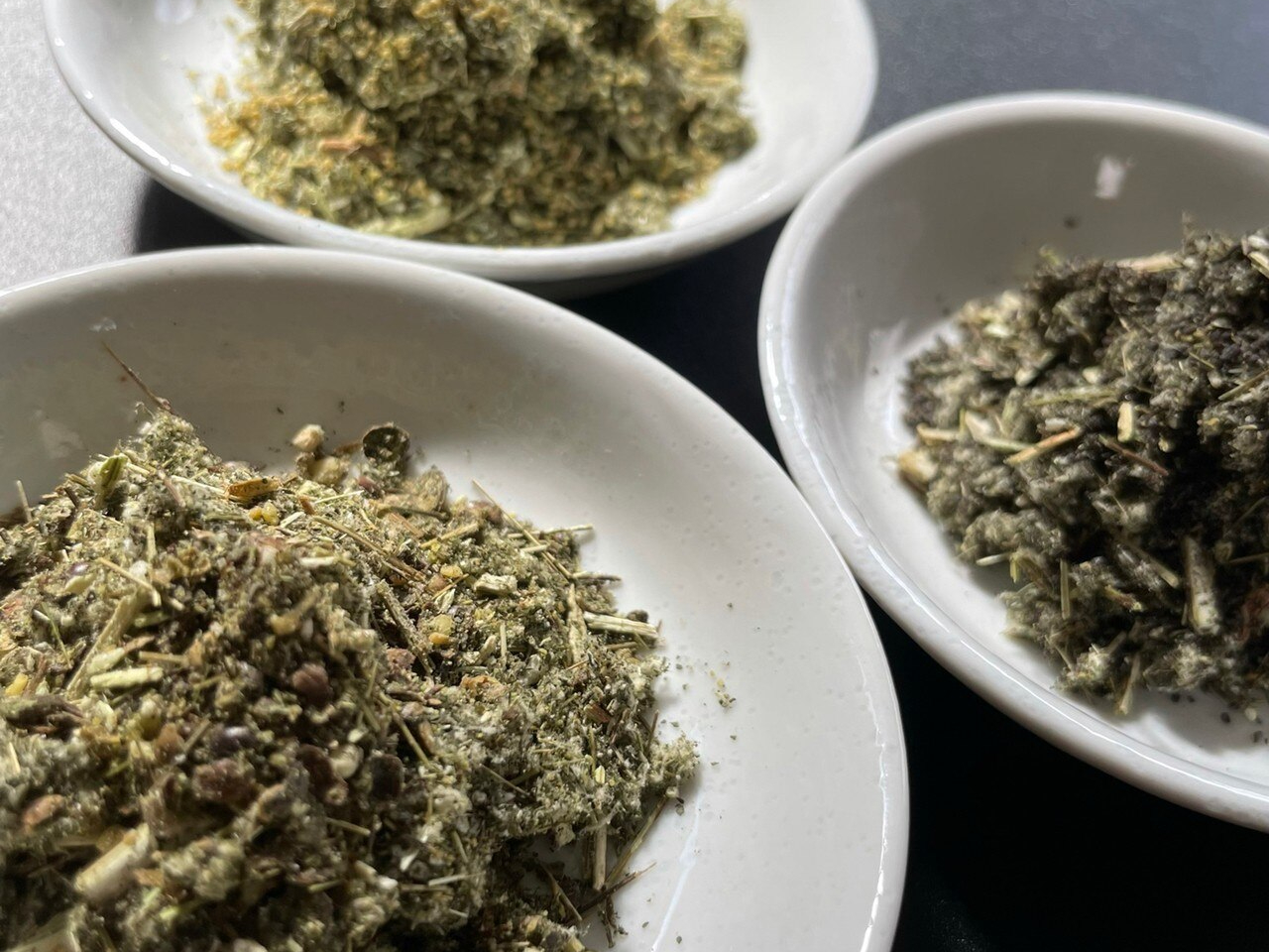 静岡県/若よもぎ蒸し体験】きちんと効果が出る事を目的に口にしても