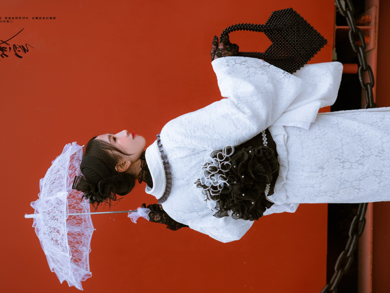 ���[�X����