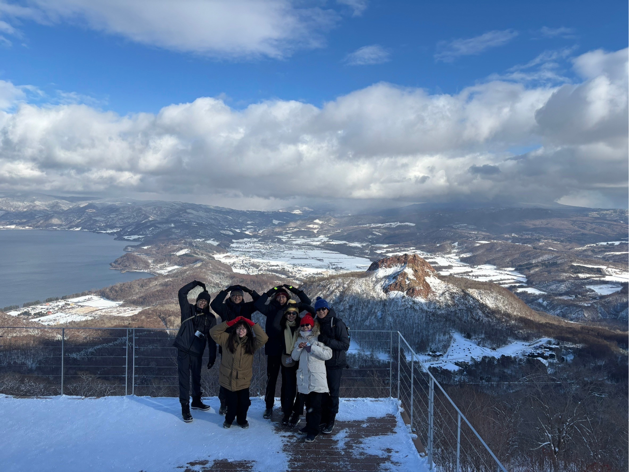 有珠山ロープウェイ展望台より