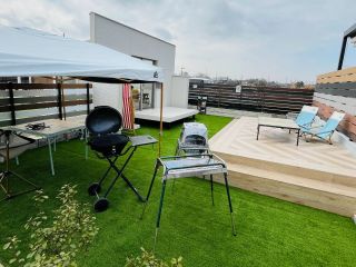 最大10名様までご利用いただけます。お2人や少人数でゆったり過ごされる方もいらっしゃいます。