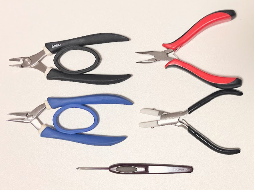 道具は全てこちらで準備してますので手ぶらでどうぞ!初めての道具の名前や使い方を知ることも楽しみのひとつ!安全にはしっかり配慮いたしますので ご安心を!