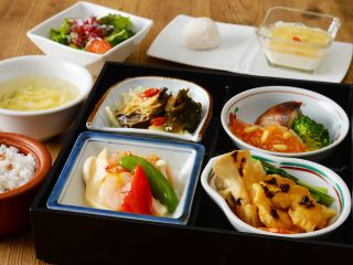 中華薬膳弁当