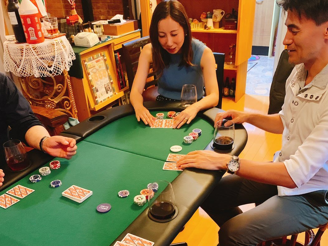 {[hQ[200ވȏIpӂĂ܂B|[J[e[uAẼ`FXRNVKłI