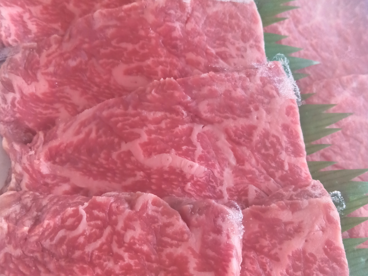 ご用意できる牛上カルビです。他にもいろいろあります、3日前にご予約ください。