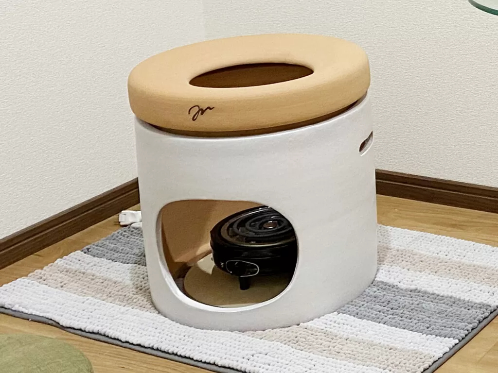 信楽焼の座器 職人さんが一つ一つ丁寧に作りました。