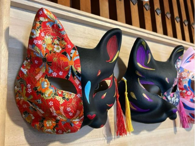 和紙デザイン狐面(ハーフサイズ)