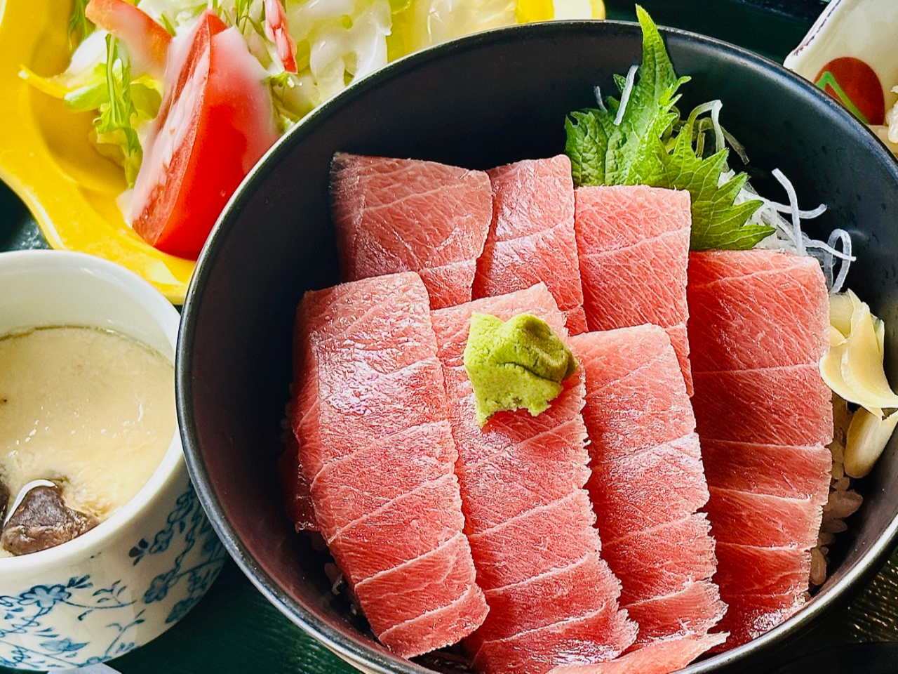 豊洲直送鉄火丼:1,650円