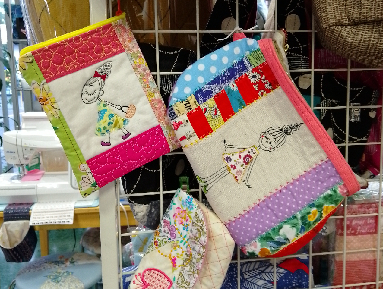 ^񒆂̎hJA̐FAnM̑gݍ킹ȂǁADȂ̂Iׂ܂I