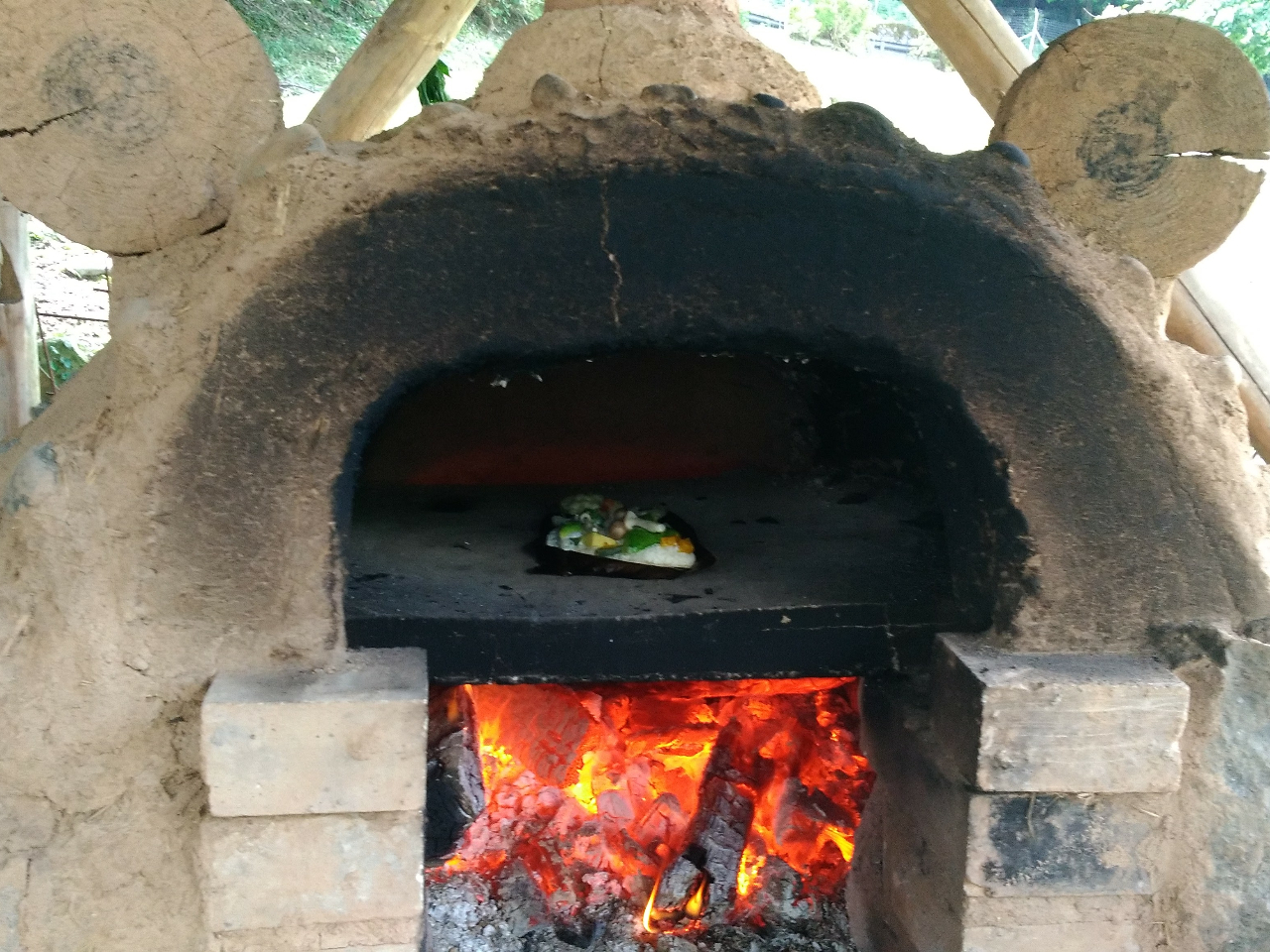 【下呂/pizza焼き体験】1日1組限定★アースオーブン(土窯)でじっくりと焼い...