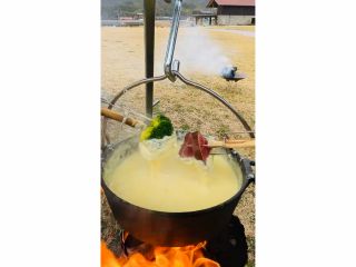 地元食材をとろっとろのチーズフォンデュで堪能しちゃおう!