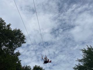 横並びのコースで「JUMP!」