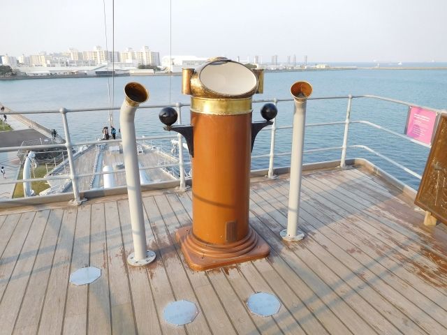 〜最上艦橋〜日本海海戦において東郷平八郎連合艦隊司令長官が戦闘の指揮をとった場所です。最上艦橋に立つと、バルチック艦隊を迎撃した情景が眼に浮かびます。