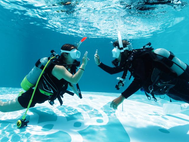 施設内プールでの練習