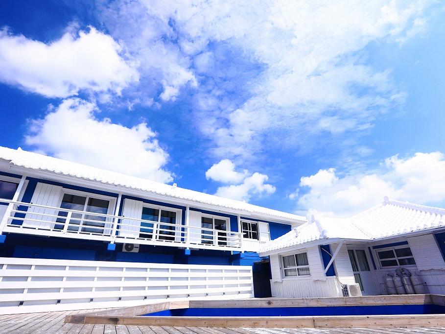 _CrOp̏h{݂{ݓɁBɂ͖_̐󂪌܂B