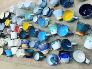 三種類の土と90色の色から選べます