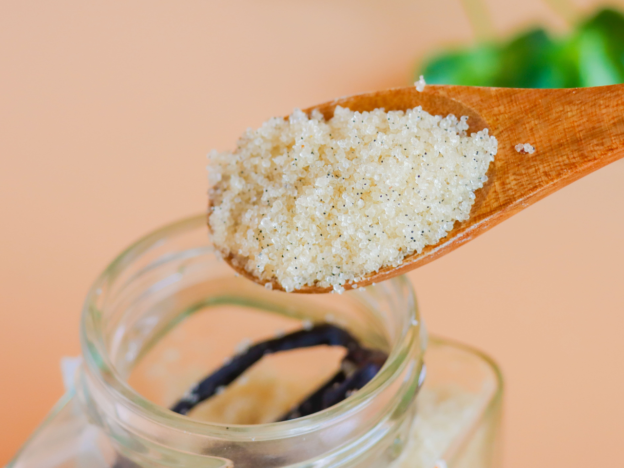 奄美の島ザラメでバニラシュガーを作ろう!