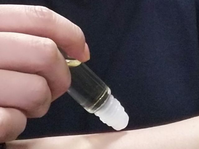 いつでもお気に入りの香りをコロコロ