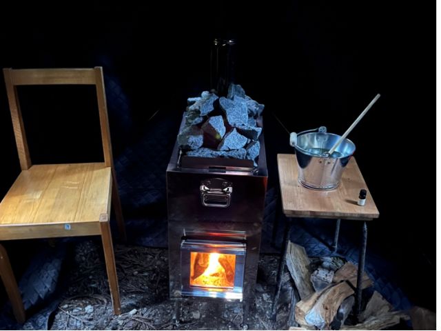 薪ストーブ。ロウリュは最高です。