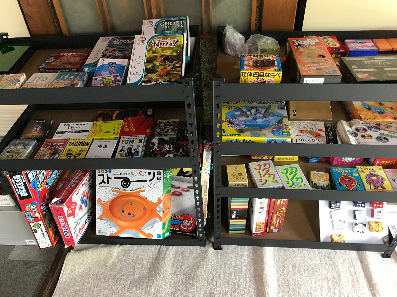 脱出ゲームをすればおもちゃ部屋が無料で遊べます。