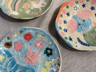 基本プラン@ お皿(お皿をいちから作って、色泥絵の具で絵を描けカラフルなお皿を作れます )