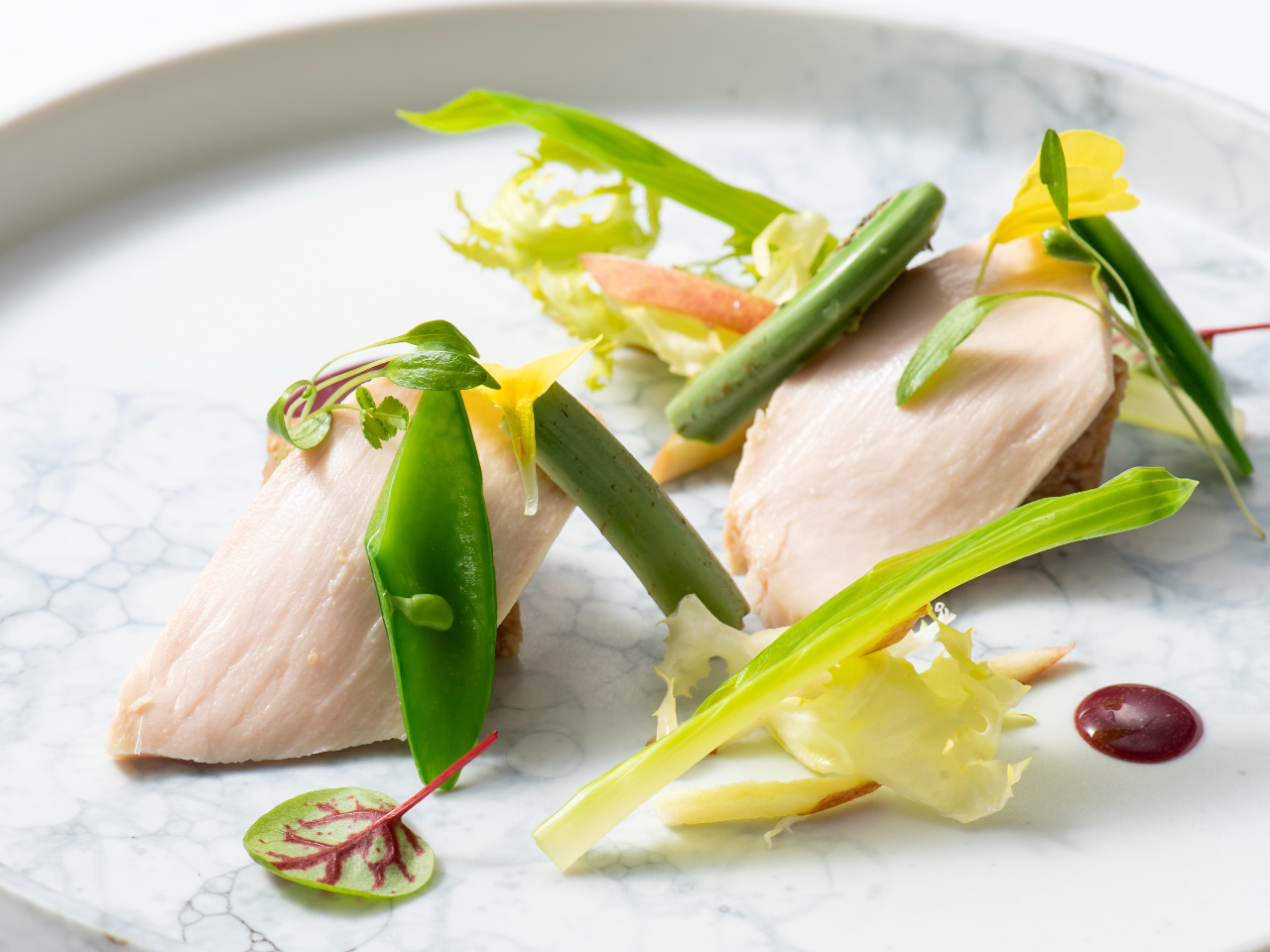 �G�߂̑O�؂�2�i���p�ӂ��Ă���܂��B1�i���I�т��������B