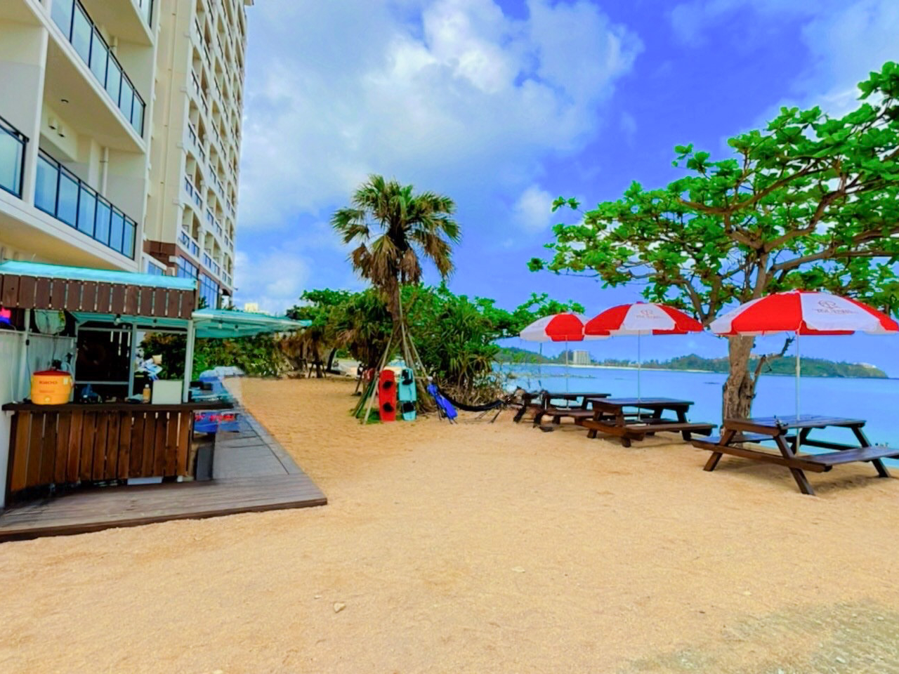 �\���}����