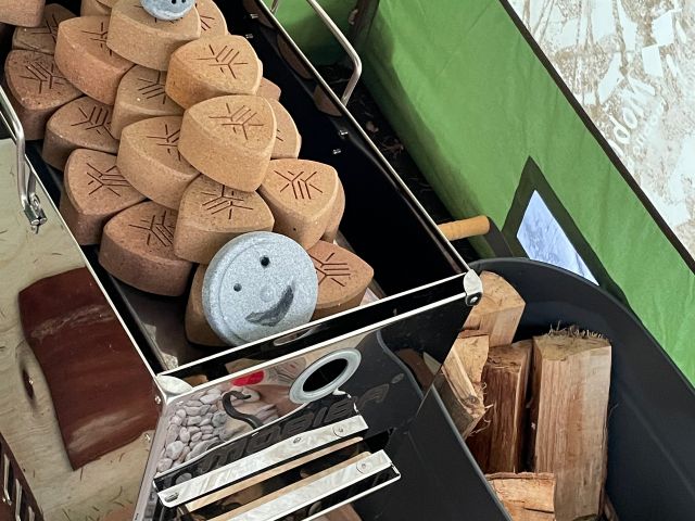 サウナストーン